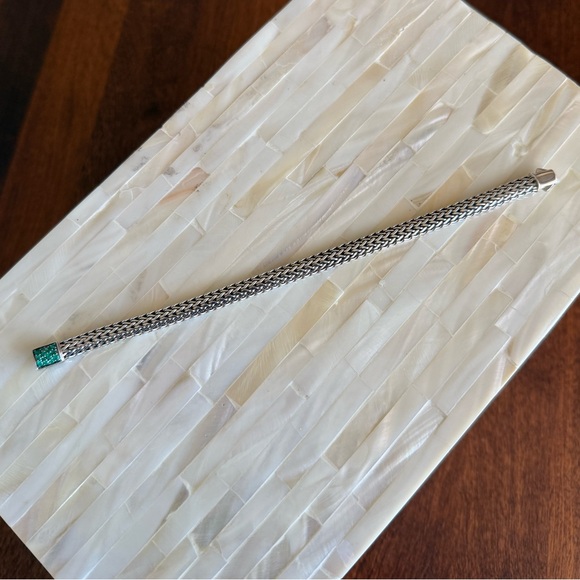 John Hardy REVERSIBLE 6.5mm Icon Silver Bracelet in Emerald & Black Sapphire - Picture 8 of 16